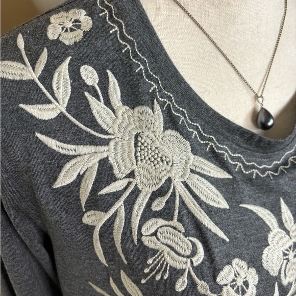 NWT Gray Embroidered Top with Bell Sleeves - Picture 2 of 16